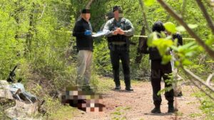 encuentran asesinado a un hombre junto a una motocicleta en tepuchito de culiacan
