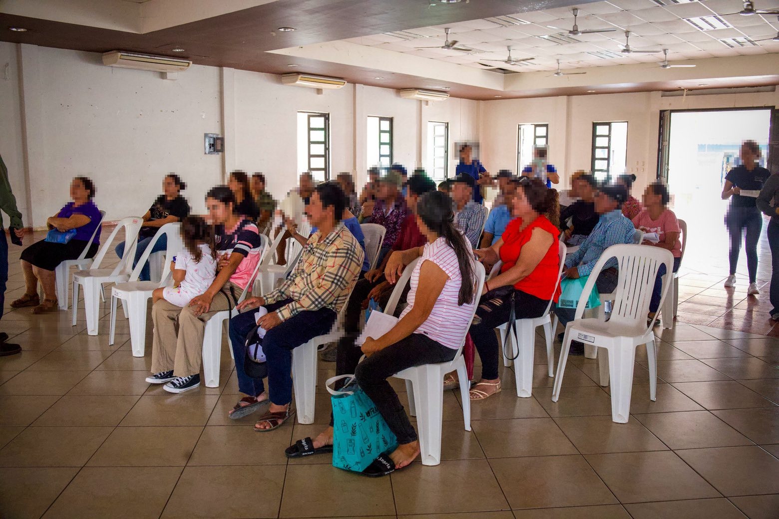Entrega de apoyos en Concordia, Sin.