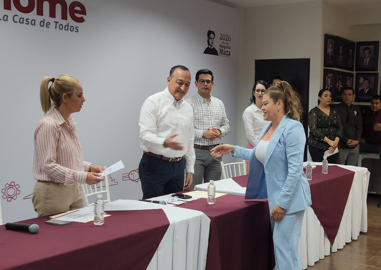 Entrega de constancias de registro de marcas en Ahome, Sinaloa