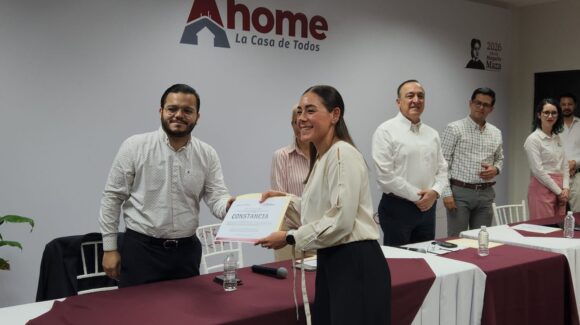 Entregan 100 certificados de marca a emprendedores ahomenses; resaltan la apuesta de varios negocios