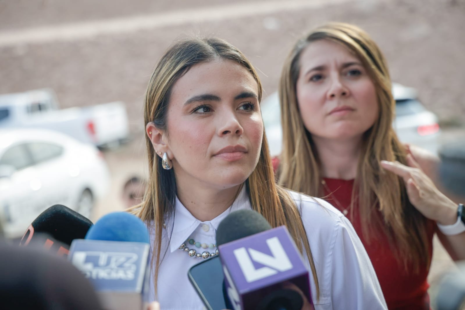 Entrega de títulos de propiedad en la Col. Bicentenario, Culiacán