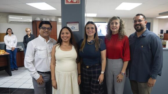 Alcaldesa de Culiacán entrega el Distintivo Impulso NAFIN a la empresa Jofire; invita a conocer los distintos apoyos