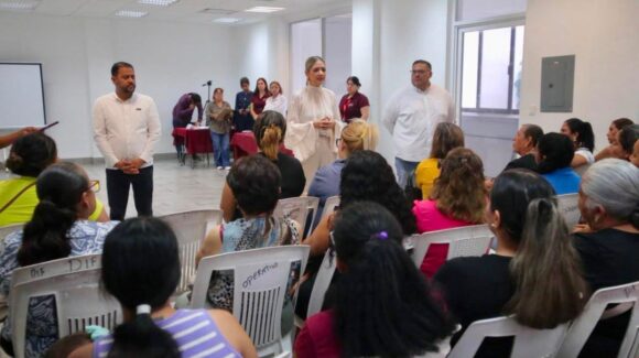 Entregan apoyos económicos a familiares de personas desaparecidas en Mazatlán