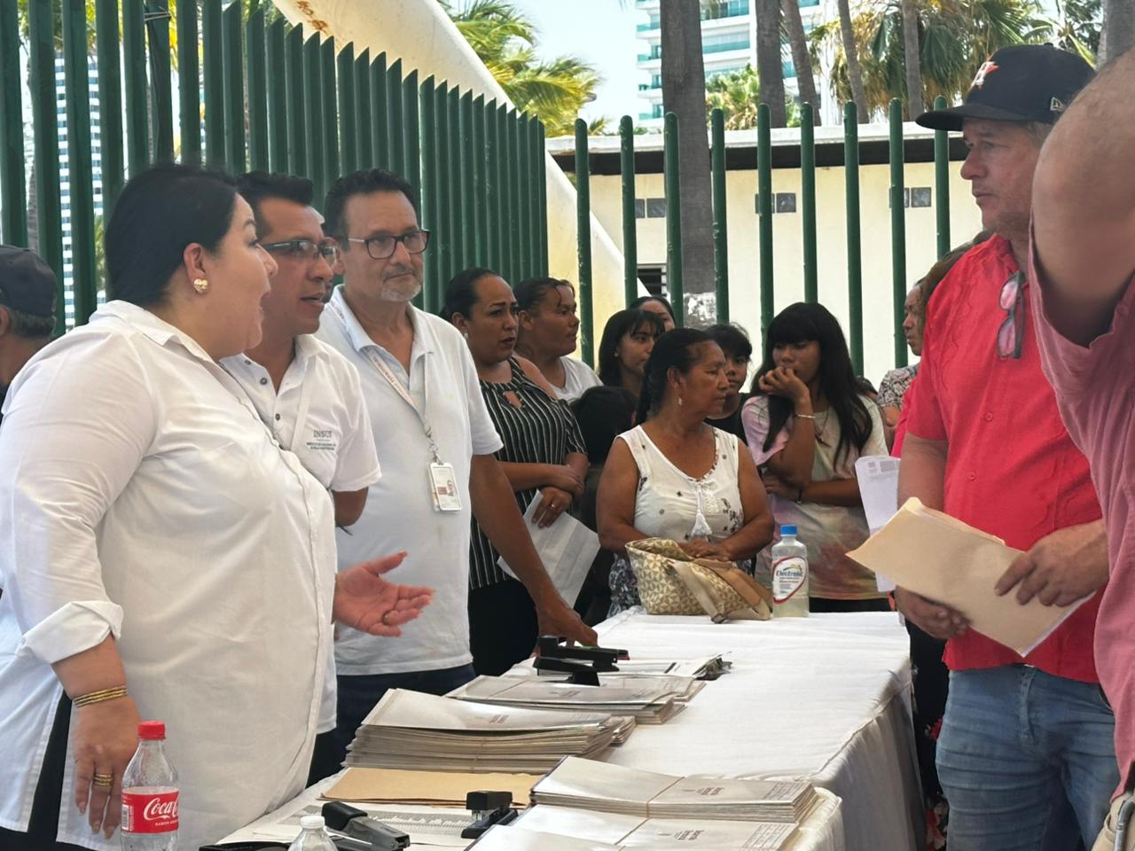 Entregan escrituras a familias de El Conchi y San Antonio, en Mazatlán