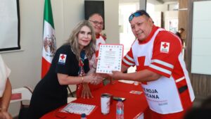 entregan reconocimientos a socorristas destacados en guasave reconocen
