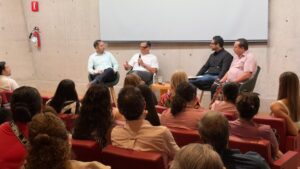 especialistas y ciudadanos dialogan sobre la construccion de paz en culiacan