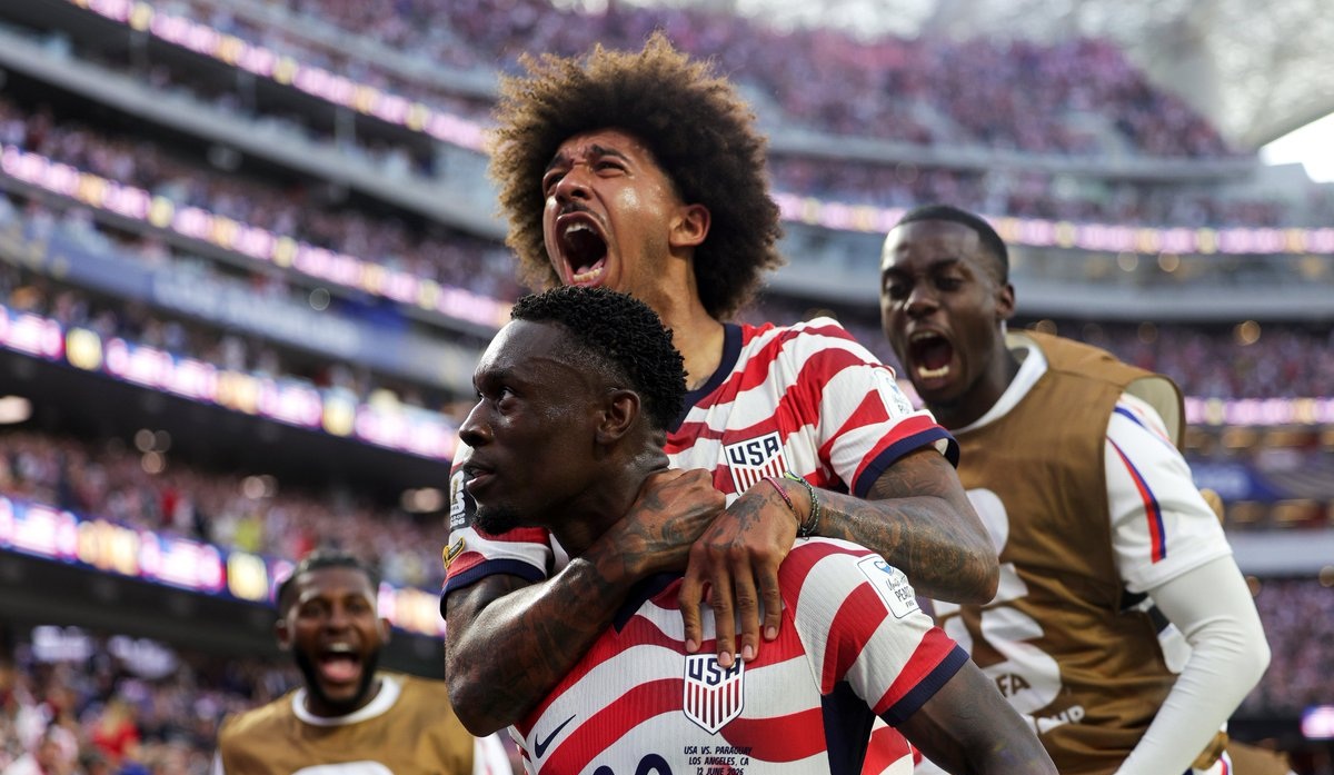 Estados Unidos derrota a Paraguay en su debut del Mundial de Futbol