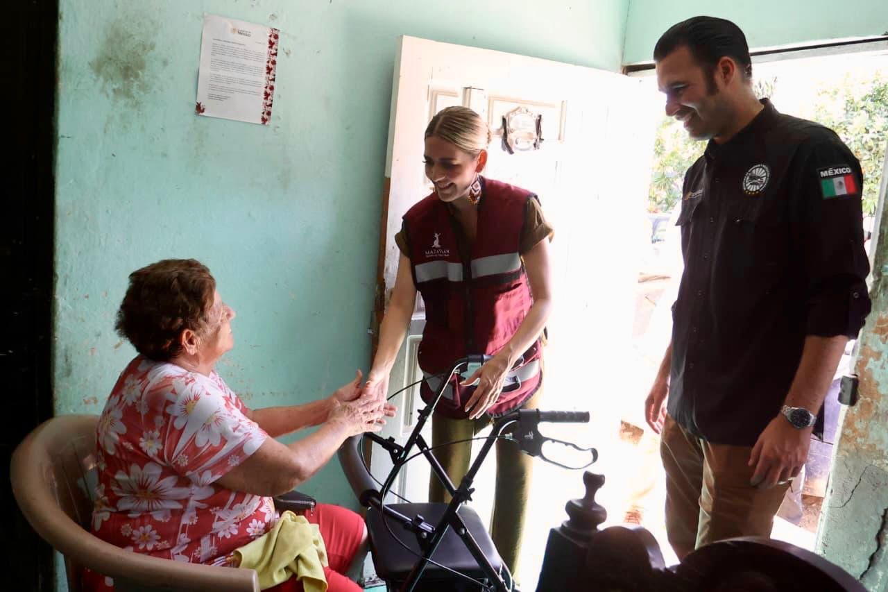 Estrella Palacios y Miguel Torruco recorren Villa Unión por Jornada de la Paz