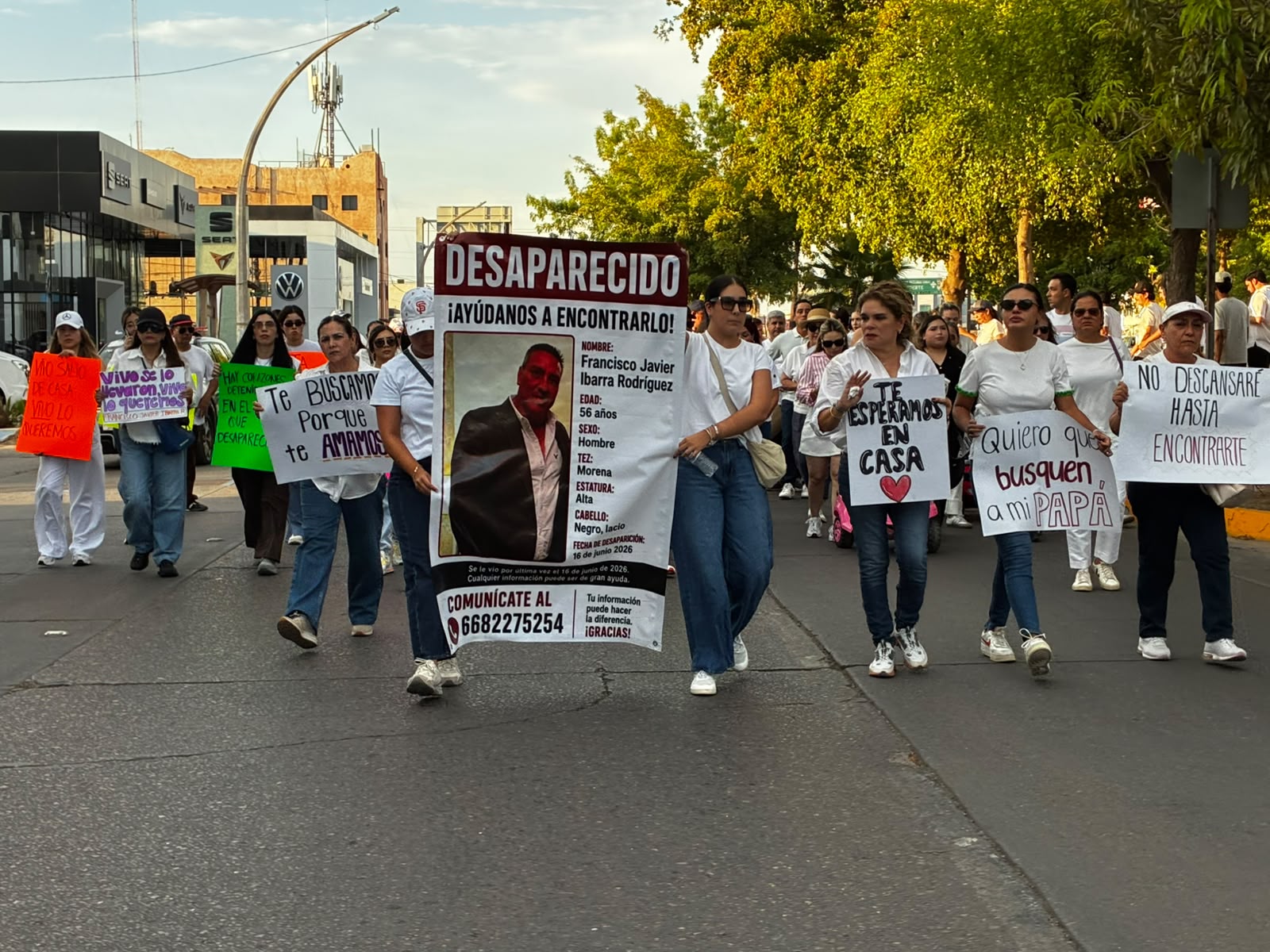Realizan marcha para exigir aparezca con bien Francisco Javier Ibarra Rodríguez en Los Mochis