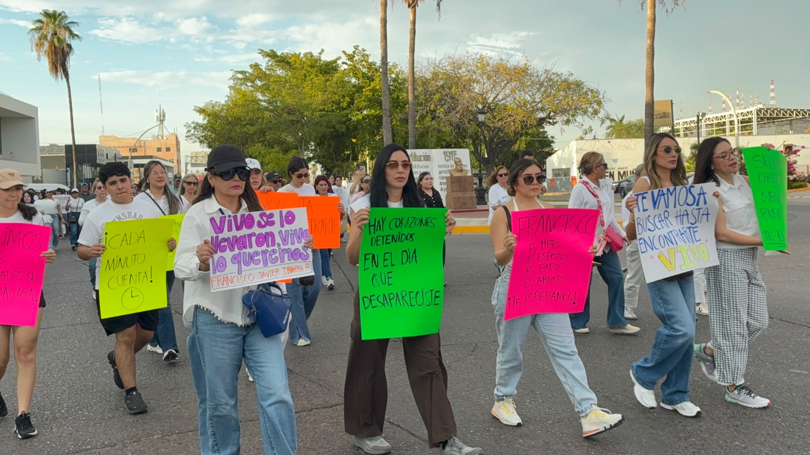 Realizan marcha para exigir aparezca con bien Francisco Javier Ibarra Rodríguez en Los Mochis