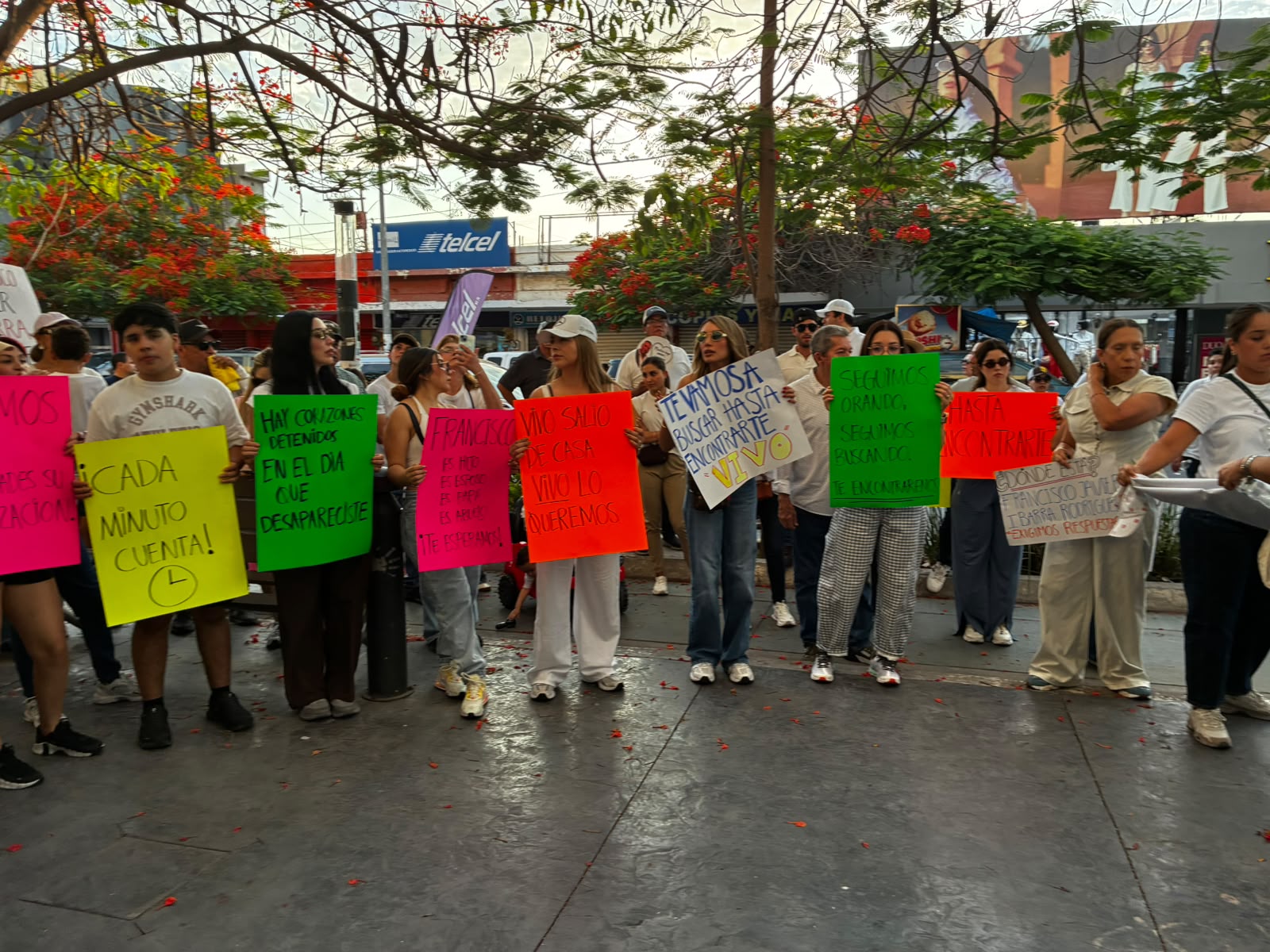 Realizan marcha para exigir aparezca con bien Francisco Javier Ibarra Rodríguez en Los Mochis