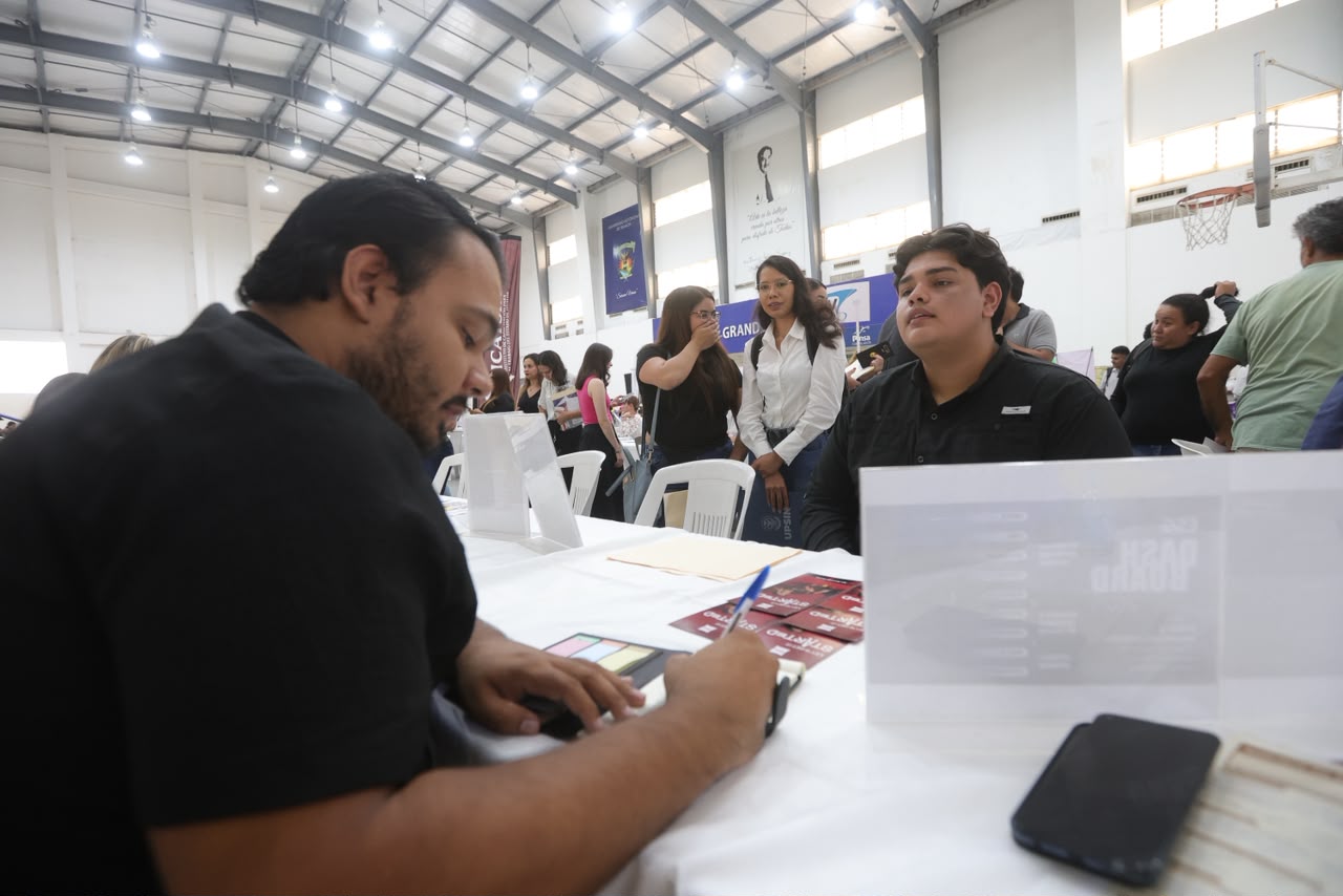 Feria de Empleo en Mazatlán