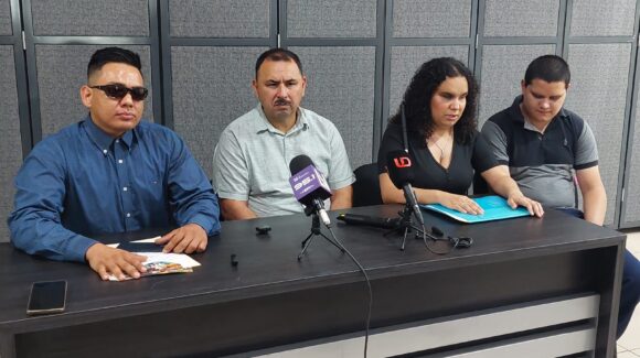Fernanda y Jesús buscan una oportunidad laboral en la región del Évora; llaman a confiar en las capacidades de las personas con discapacidad visual
