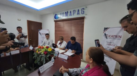 Firman Icatsin y Jumapag convenio para fortalecer la capacitación y mejorar la atención a los usuarios