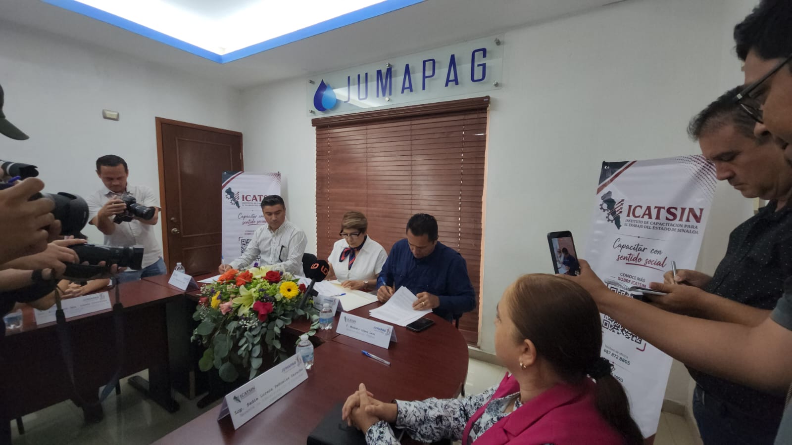 Firman Icatsin y Jumapag convenio