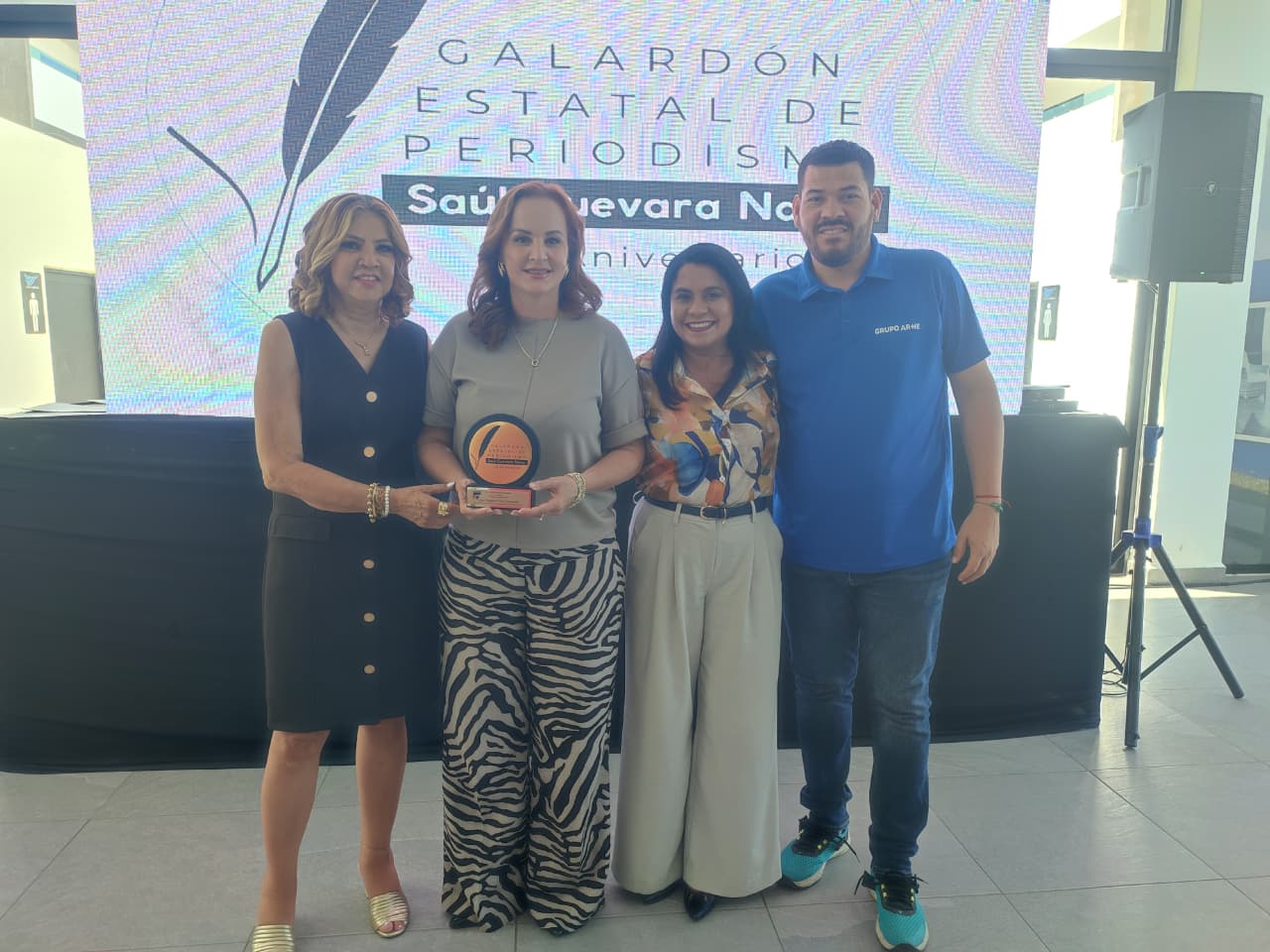 Entregan Galardón Estatal de Periodismo "Saúl Guevara Nava", en Mazatlán