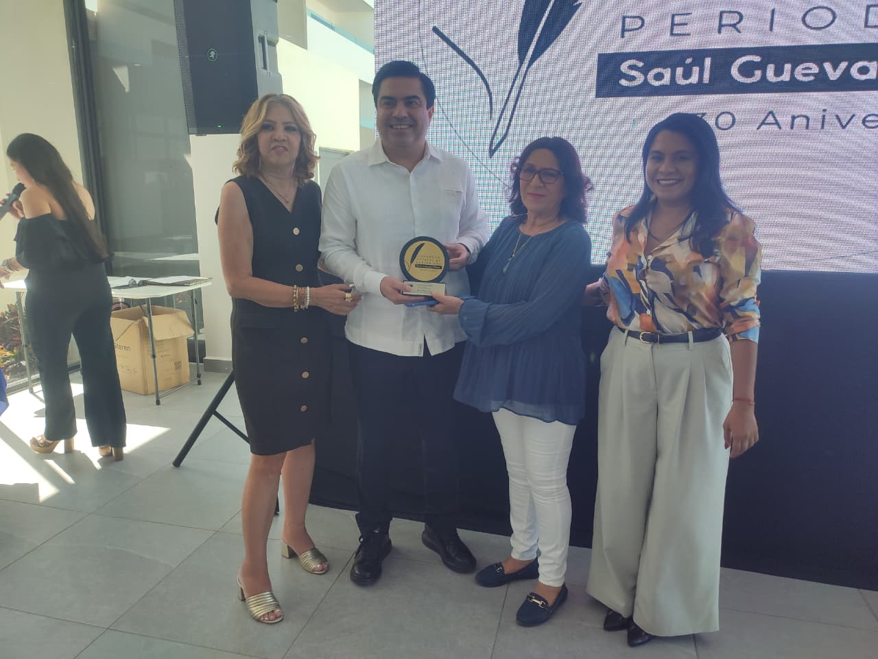 Entregan Galardón Estatal de Periodismo "Saúl Guevara Nava", en Mazatlán