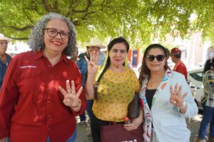 Graciela Domínguez, legisladora federal de Morena, en San Ignacio