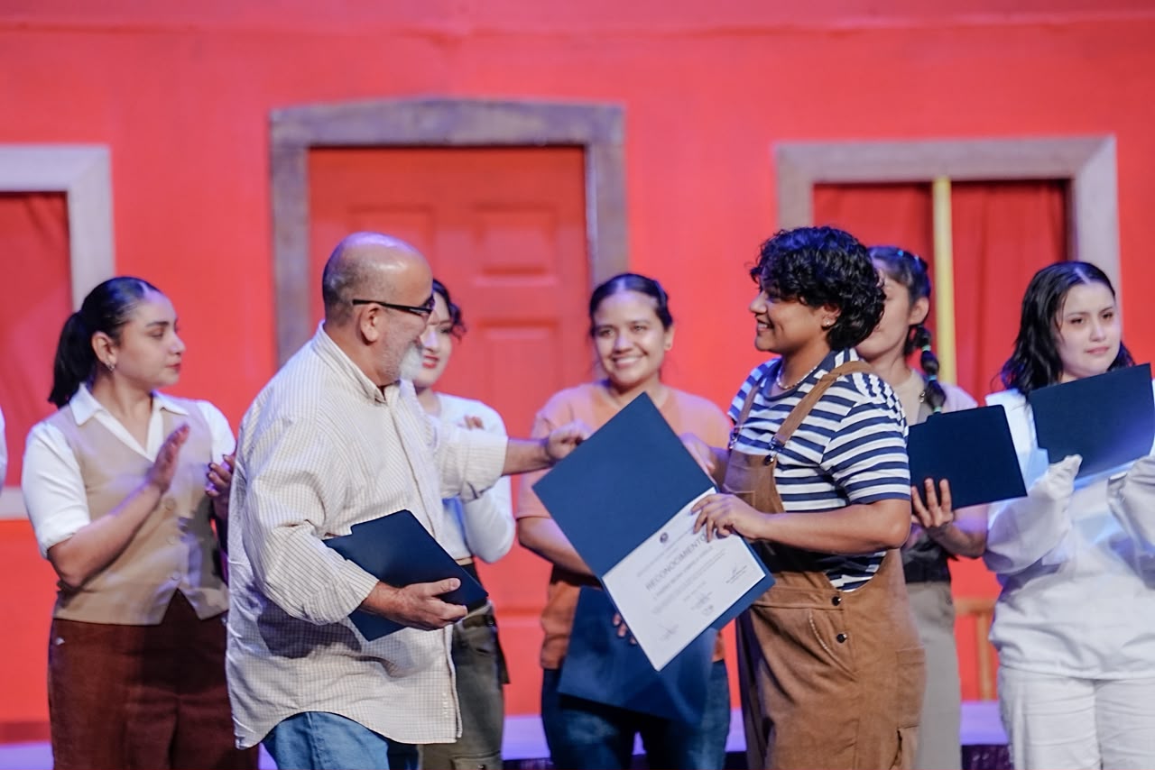 Graduados de Arte Teatral del Centro Municipal de las Artes