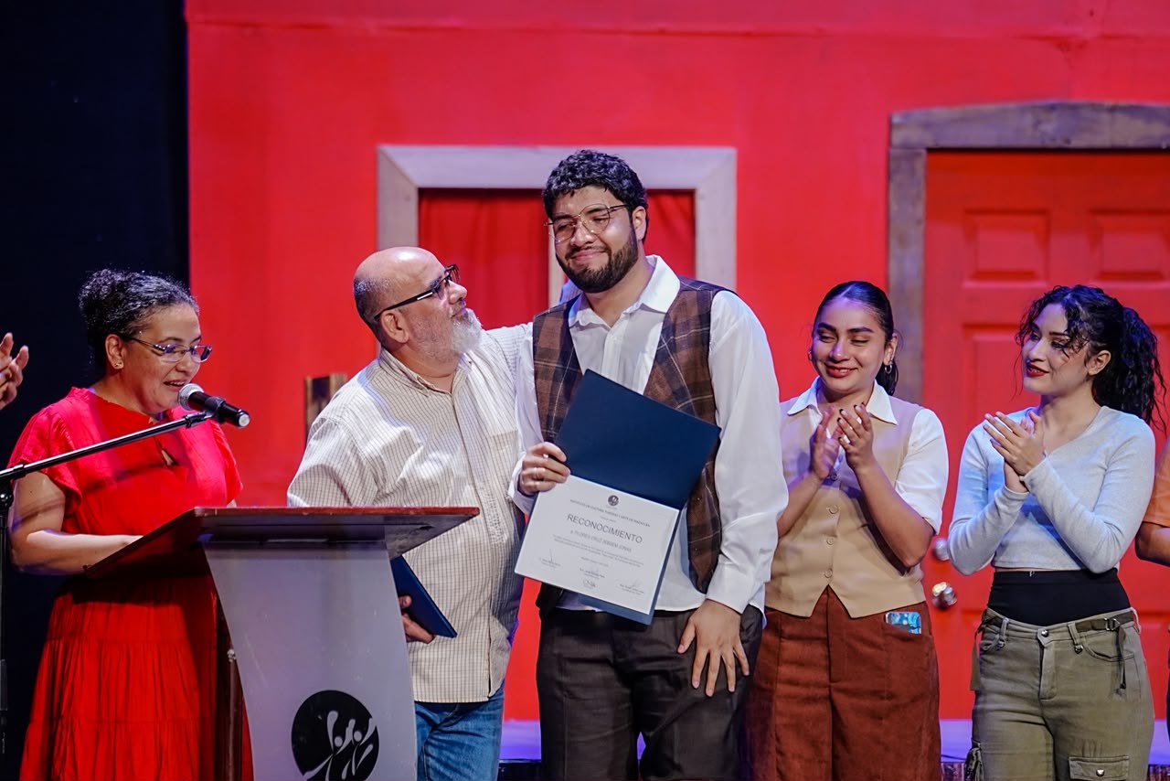 Graduados de Arte Teatral del Centro Municipal de las Artes