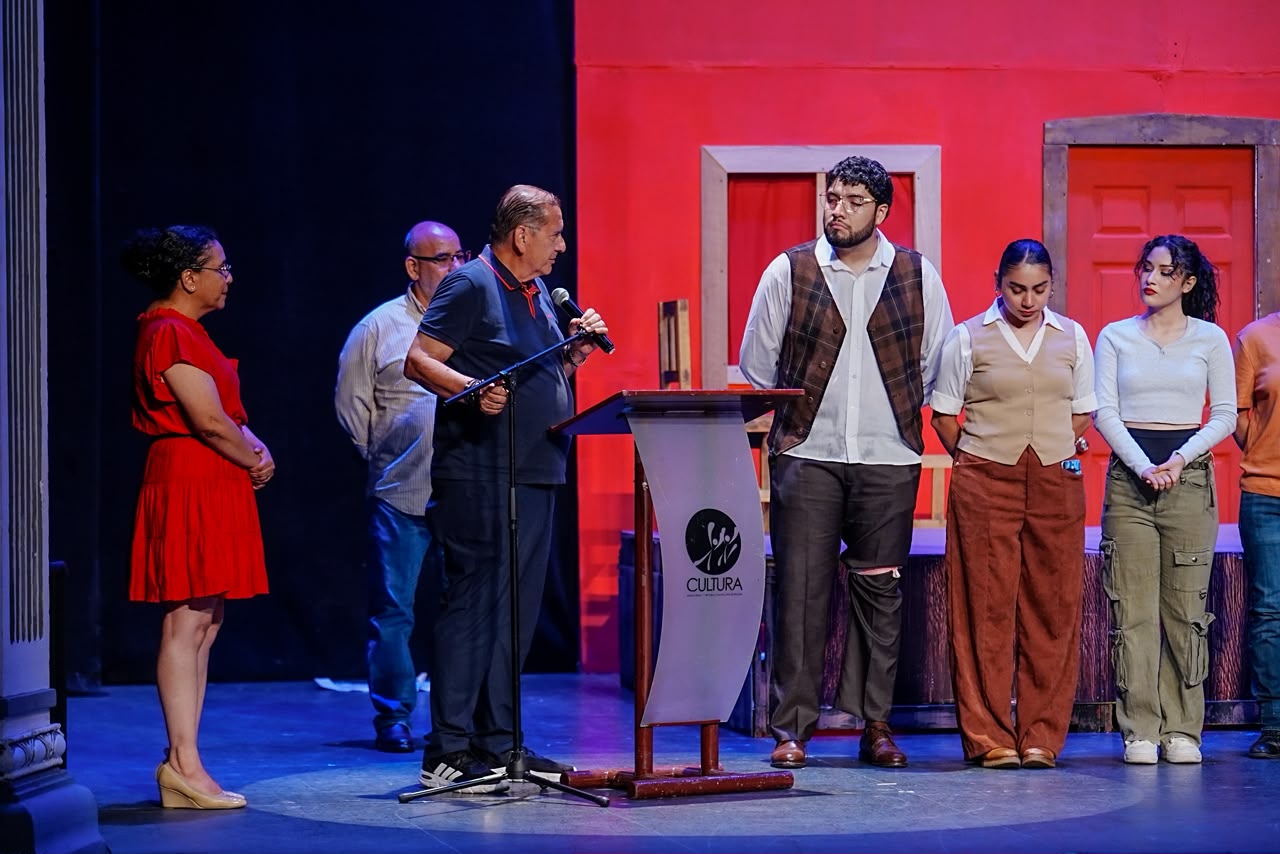 Graduados de Arte Teatral del Centro Municipal de las Artes