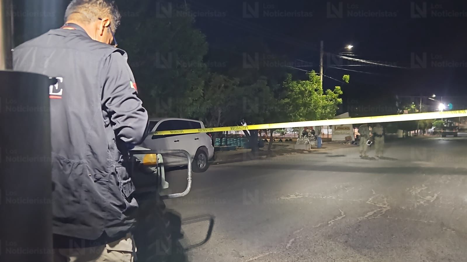 Ejecutado, encobijado y con un cerdo atado en el cuello encuentran a un hombre en la colonia Ferrocarrilera en Culiacán