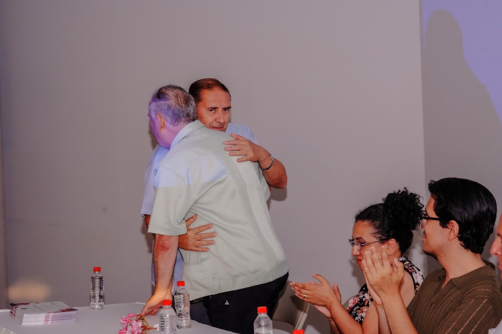 Homenaje a Antonio González, fundador del Coro Ángela Peralta, de Mazatlán