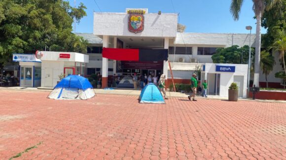 Avanzan negociaciones entre Ayuntamiento y Stashag; huelga podría terminar este miércoles, en Guasave