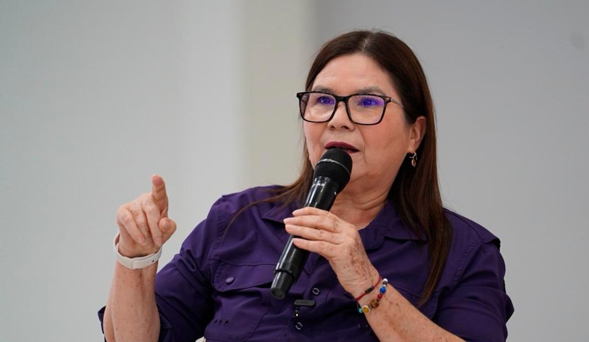 Imelda Castro Castro, senadora