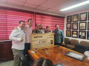 IMJU reparte más de 118 mil pesos a universidades y anuncia la Charreada Universitaria 2.0