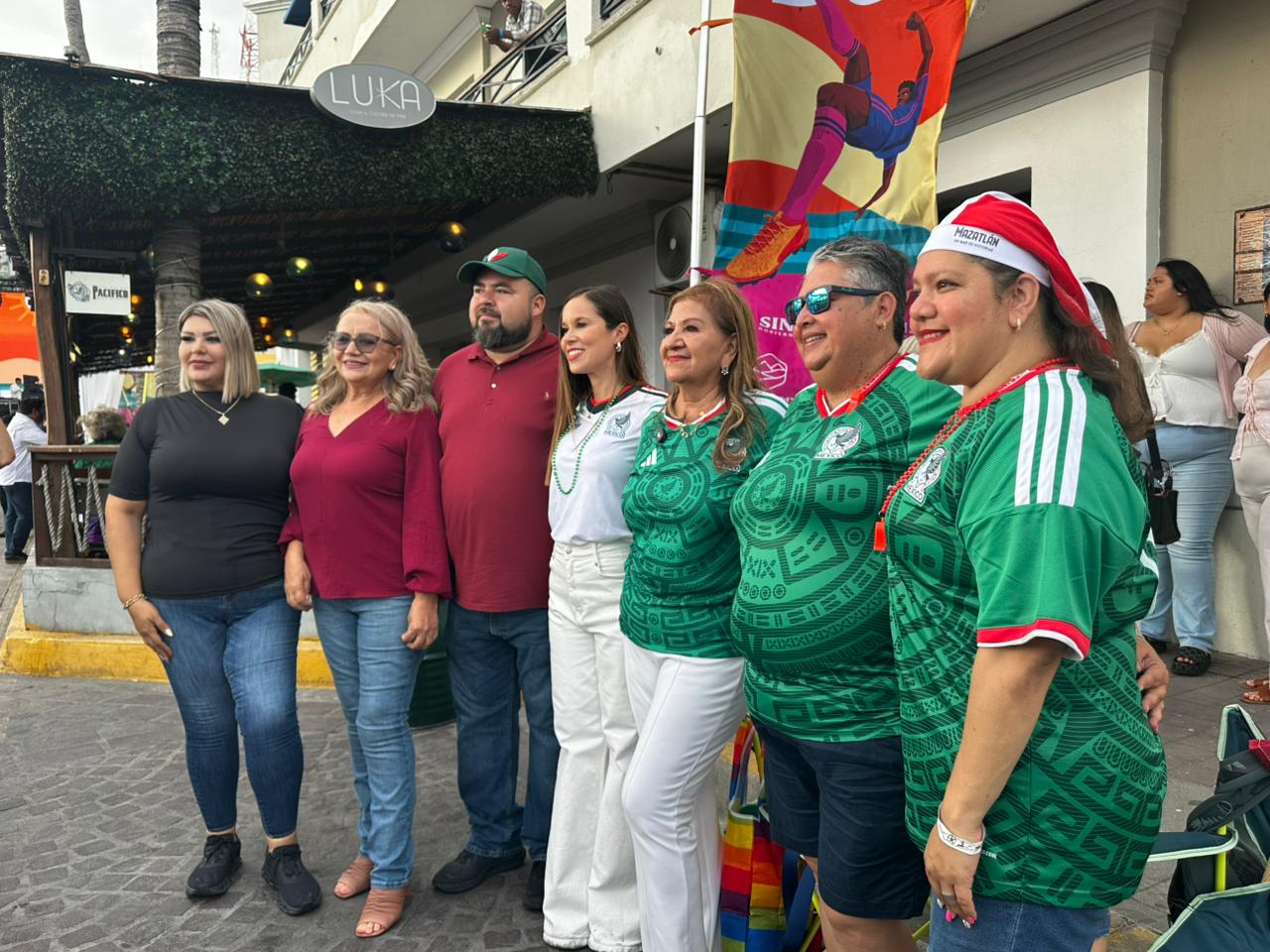 Inauguran Mazatlán, La fiesta del futbol