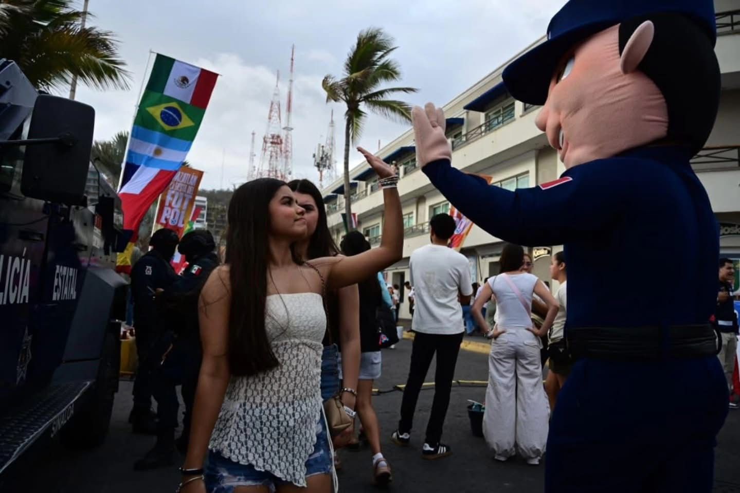 Inauguran Mazatlán, La fiesta del futbol