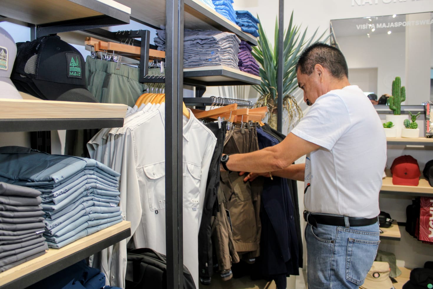 Inauguran nueva sucursal de Maja Sportswear en Mazatlán