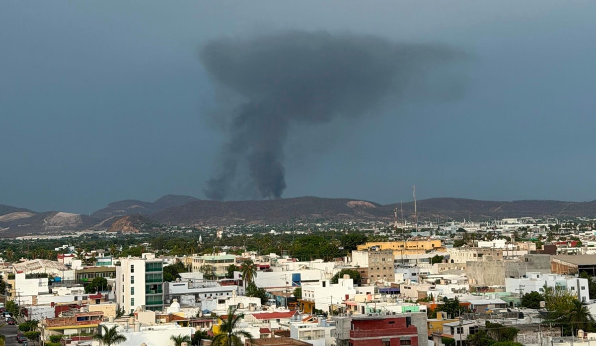 Se registra fuerte incendio en el basurón municipal de Mazatlán