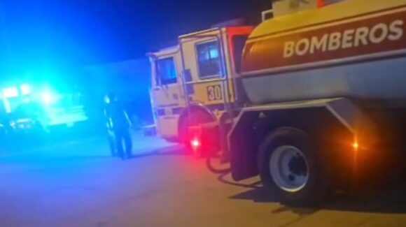Se incendia vivienda en Villas del Sol, en Los Mochis, Sinaloa