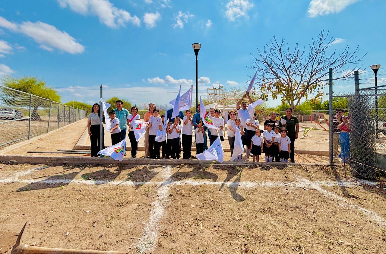 Inicia construcción de baños en parque de El Guayacán, en Salvador Alvarado