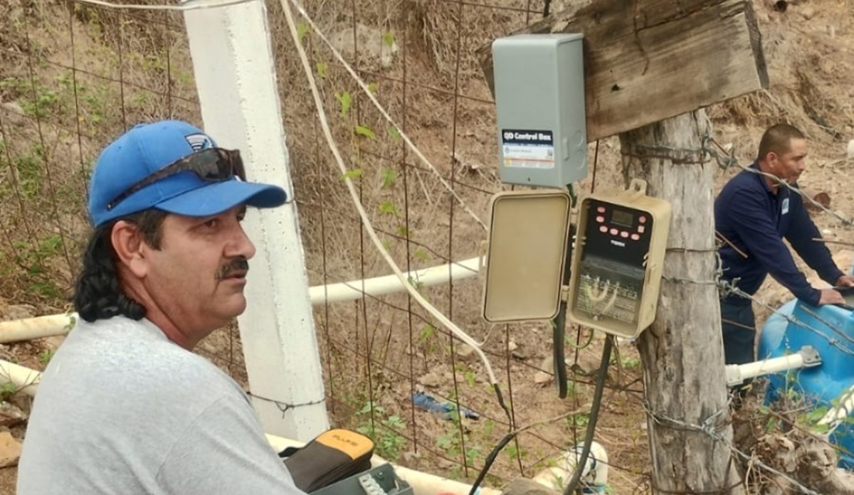 Instalan bomba para mejorar suministro de agua potable en Siqueros, Mazatlán