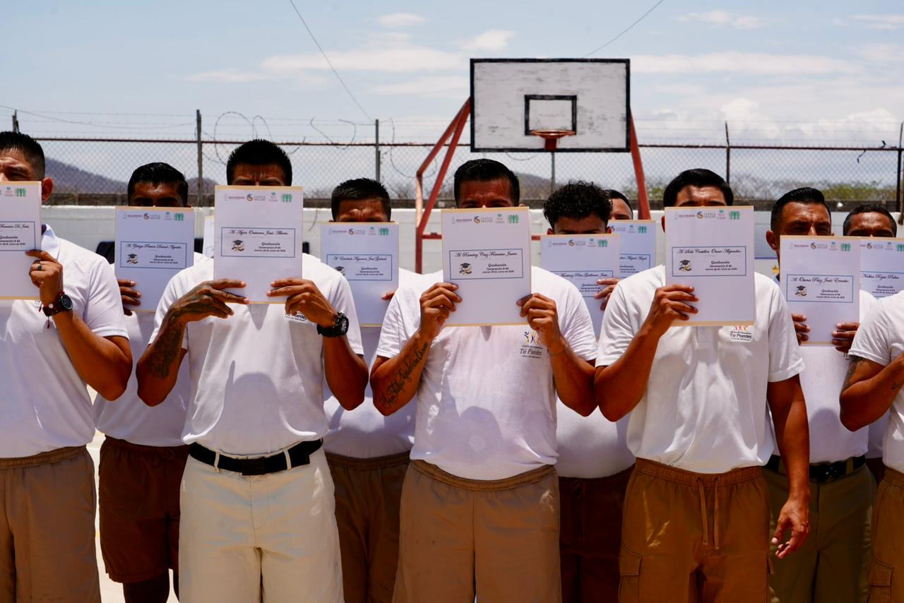 20 internos se gradúan de programa contra las adicciones en penal de Mazatlán