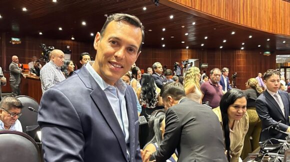 Jesús Ibarra solicita licencia al Congreso de la Unión para buscar la Coordinación de la Defensa de la 4T en Sinaloa