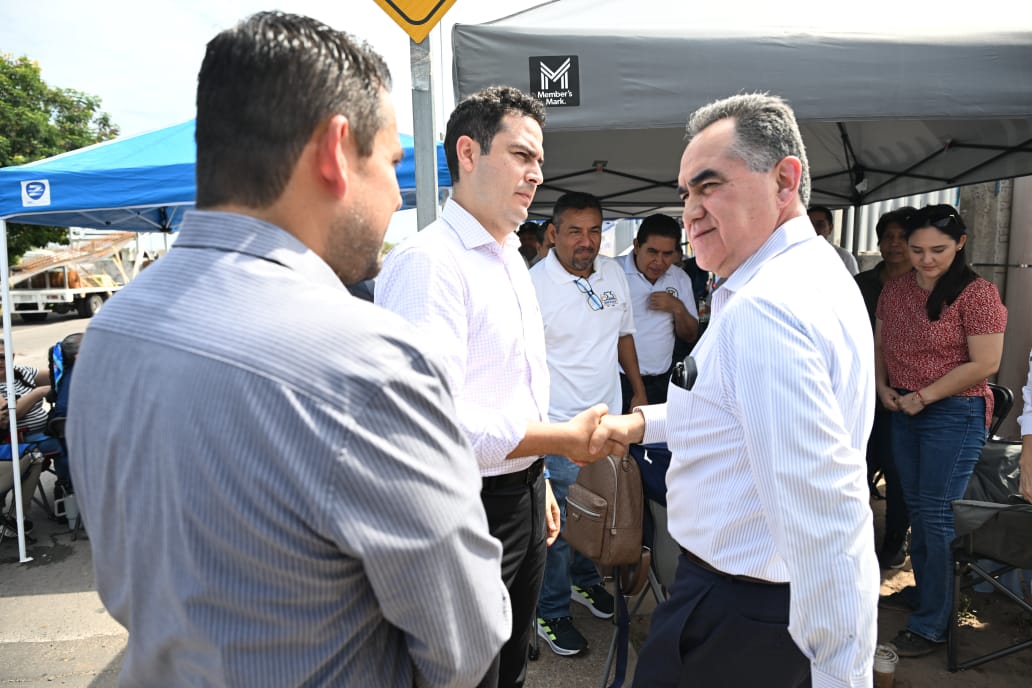 Jesús Madueña Molina hace presencia en paro laboral de la UAS