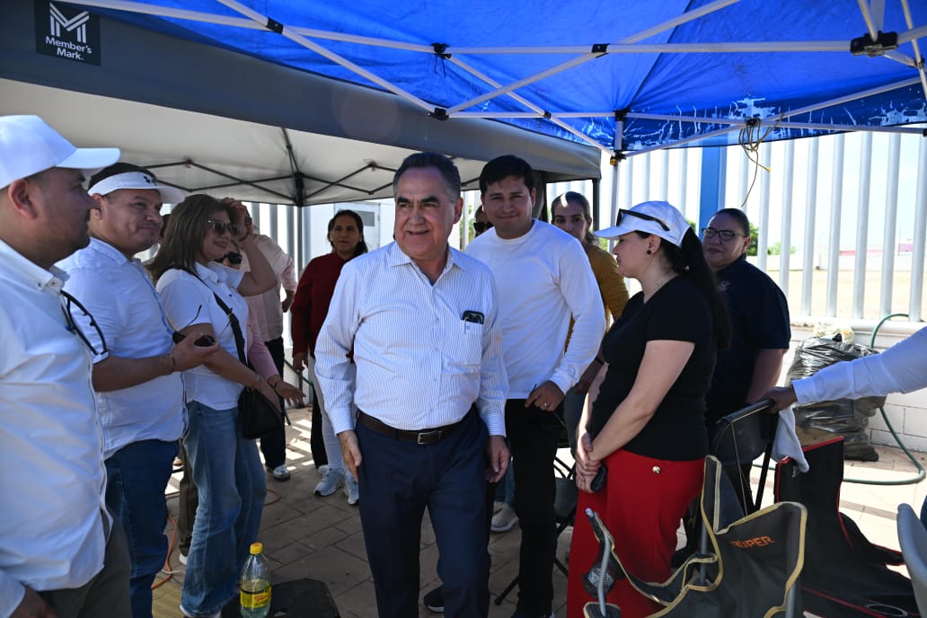 Jesús Madueña Molina hace presencia en paro laboral de la UAS