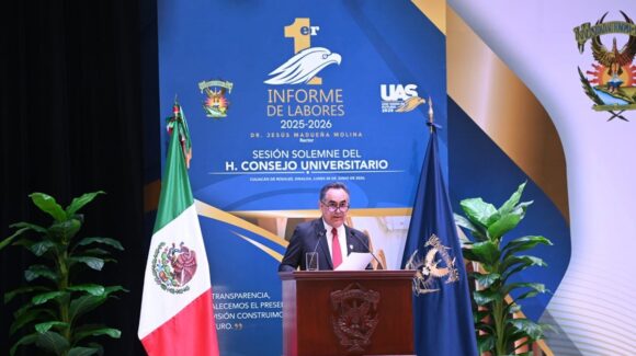 Jesús Madueña Molina rinde cuentas ante el Consejo Universitario de la UAS durante su primer informe de labores