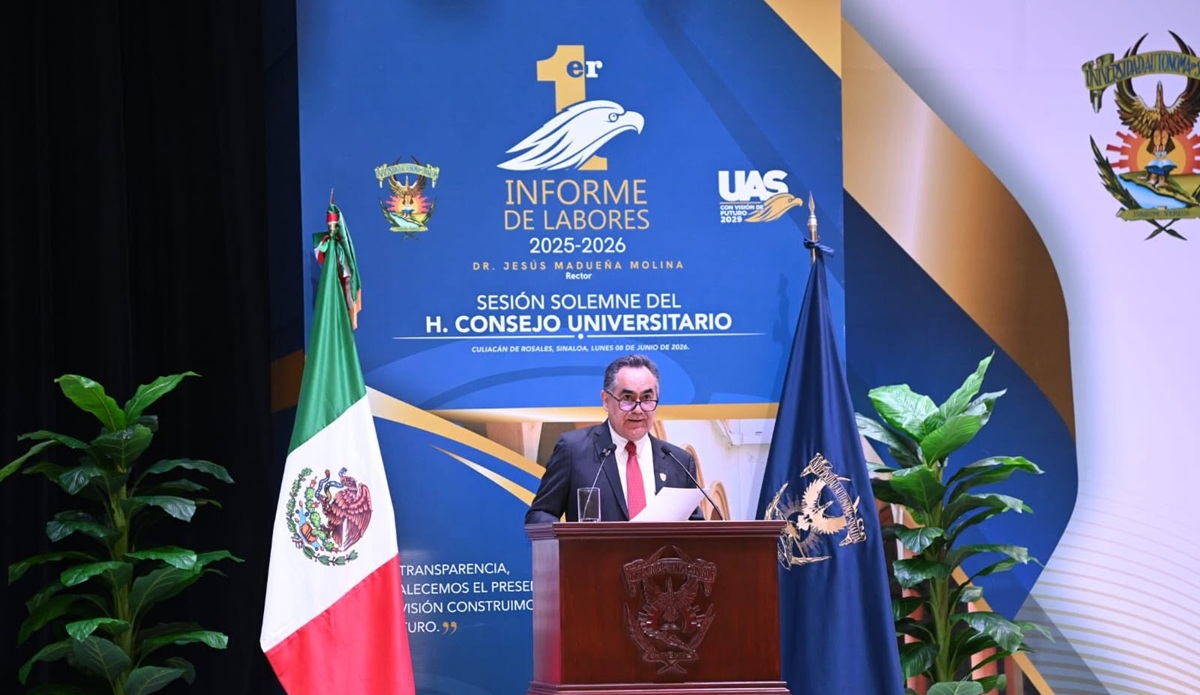 Jesus Madueña Molina presenta su primer informe en la UAS