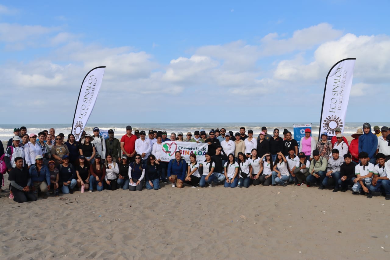 Jornada de limpieza en El Rosario, Sin.