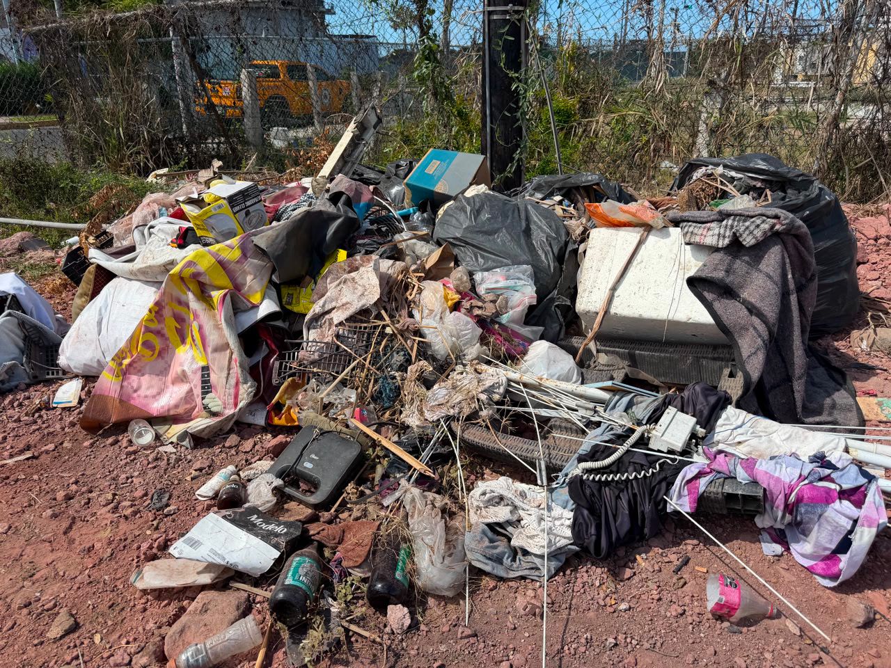 Jornada de limpieza en Tellerías, Mazatlán, Sin.