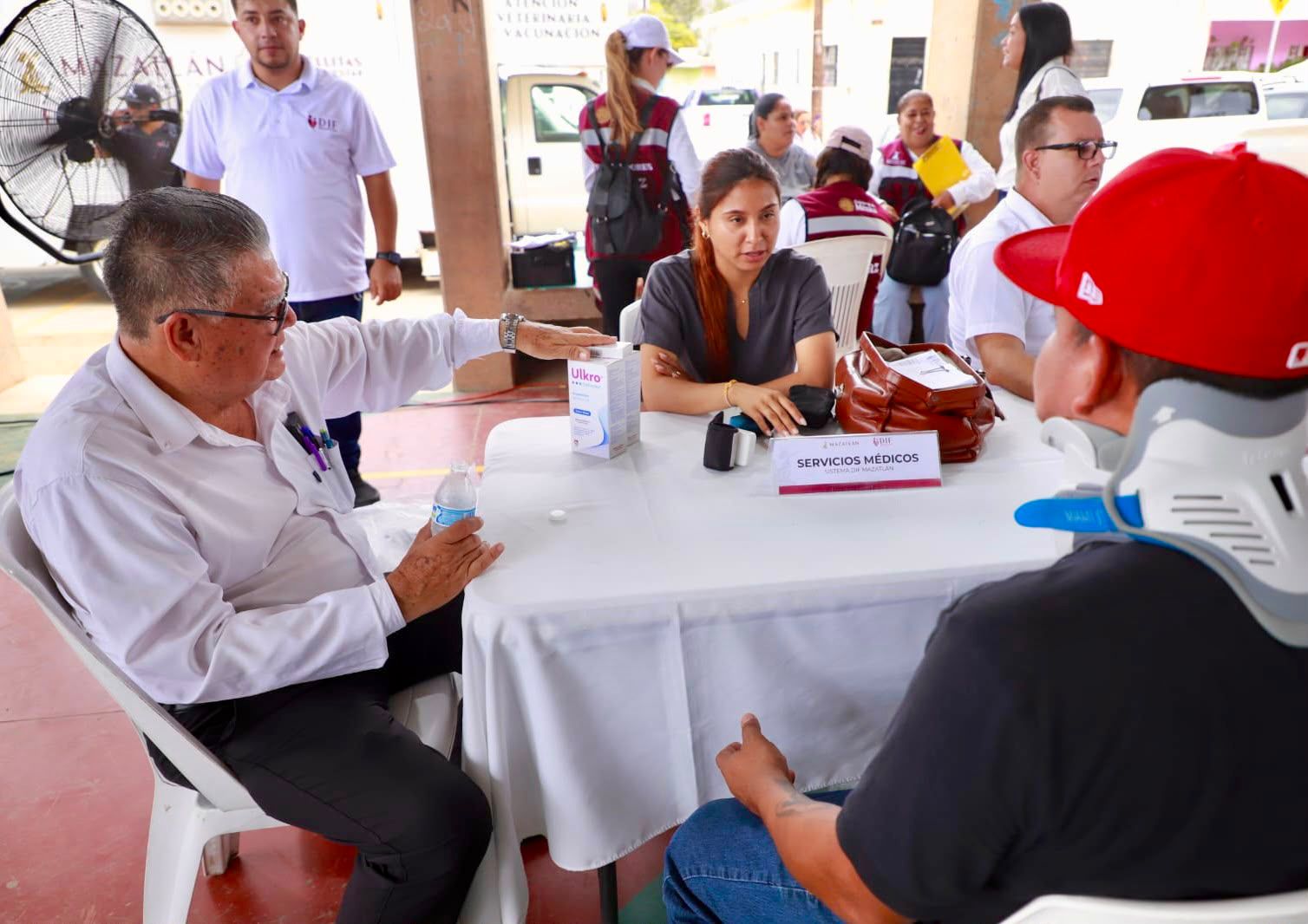 Jornadas de la Paz acercan servicios gratuitos a familias de Urías, en Mazatlán