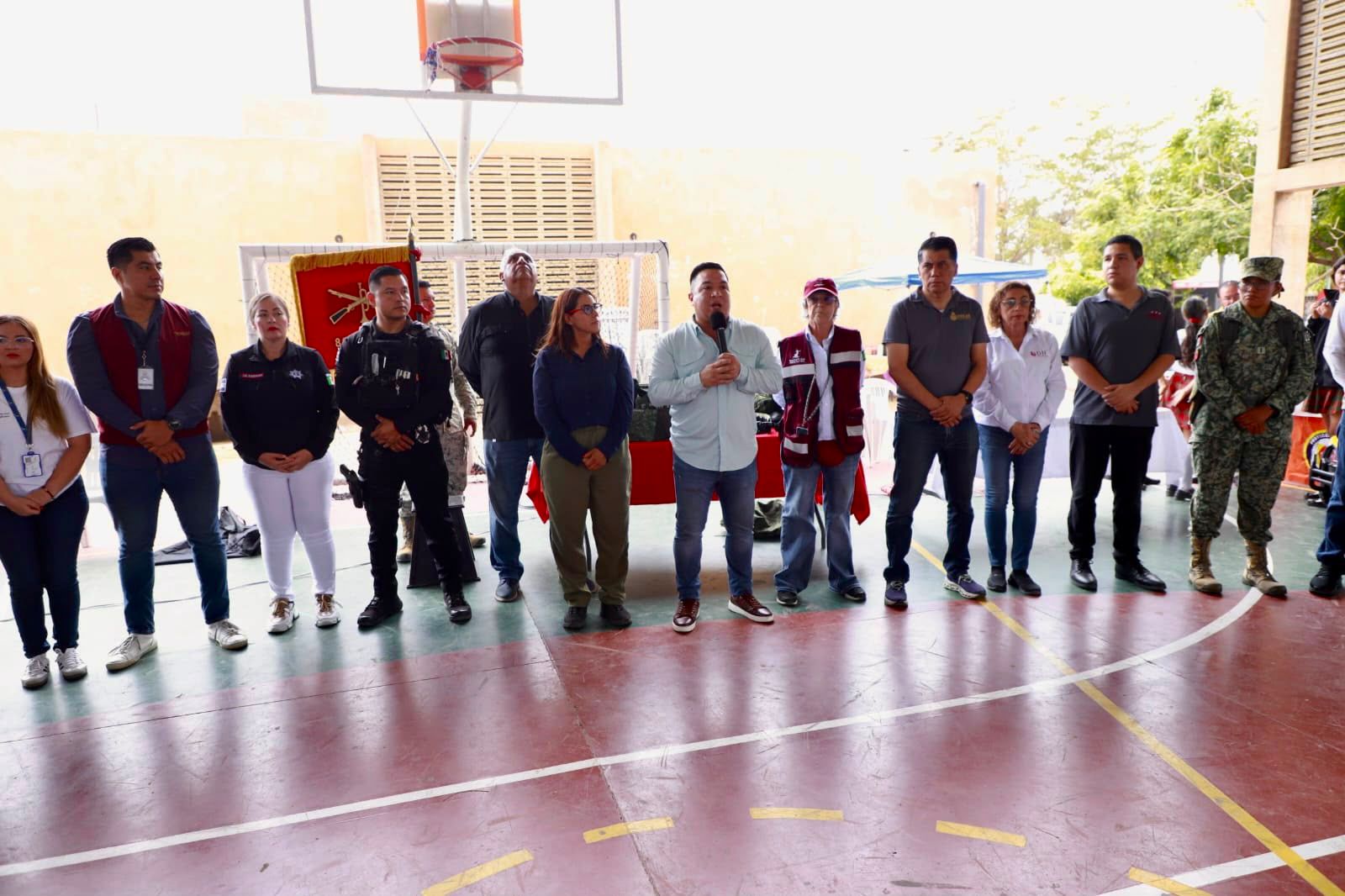 Jornadas de la Paz acercan servicios gratuitos a familias de Urías, en Mazatlán