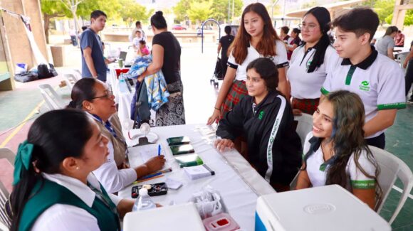 Jornadas de la Paz acercan servicios gratuitos a familias de Urías, en Mazatlán