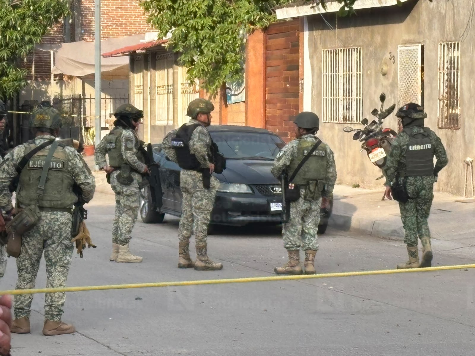 Hierren a un joven y balean una casa en la colonia Guadalupe Victoria de Culiacán