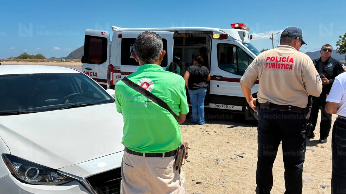 jovenes rescatados de la playa el maviri ahome
